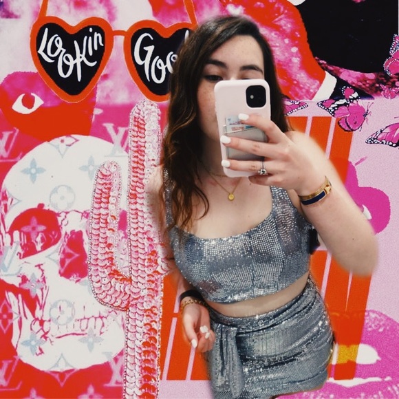 Meet your Posher, Aria - Picture 1 of 2